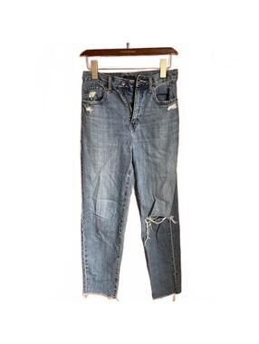 Uniqlo Tapered Medium Wash Rugged 90s Style Barrel Jeans Size 23"